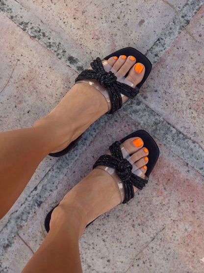 Knotted Black Slides