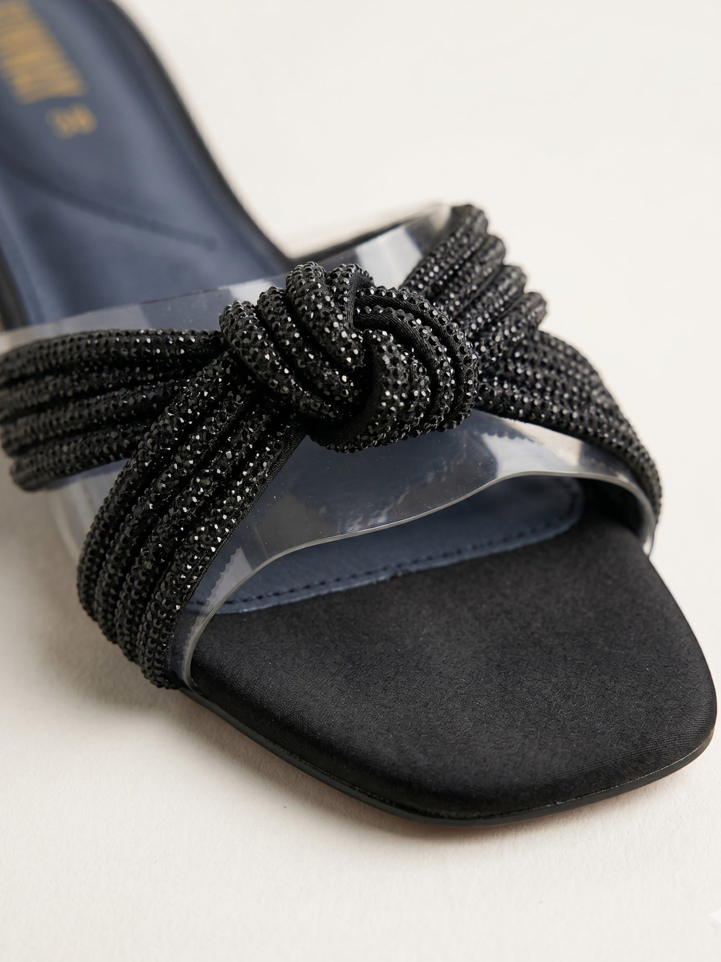 Knotted Black Slides